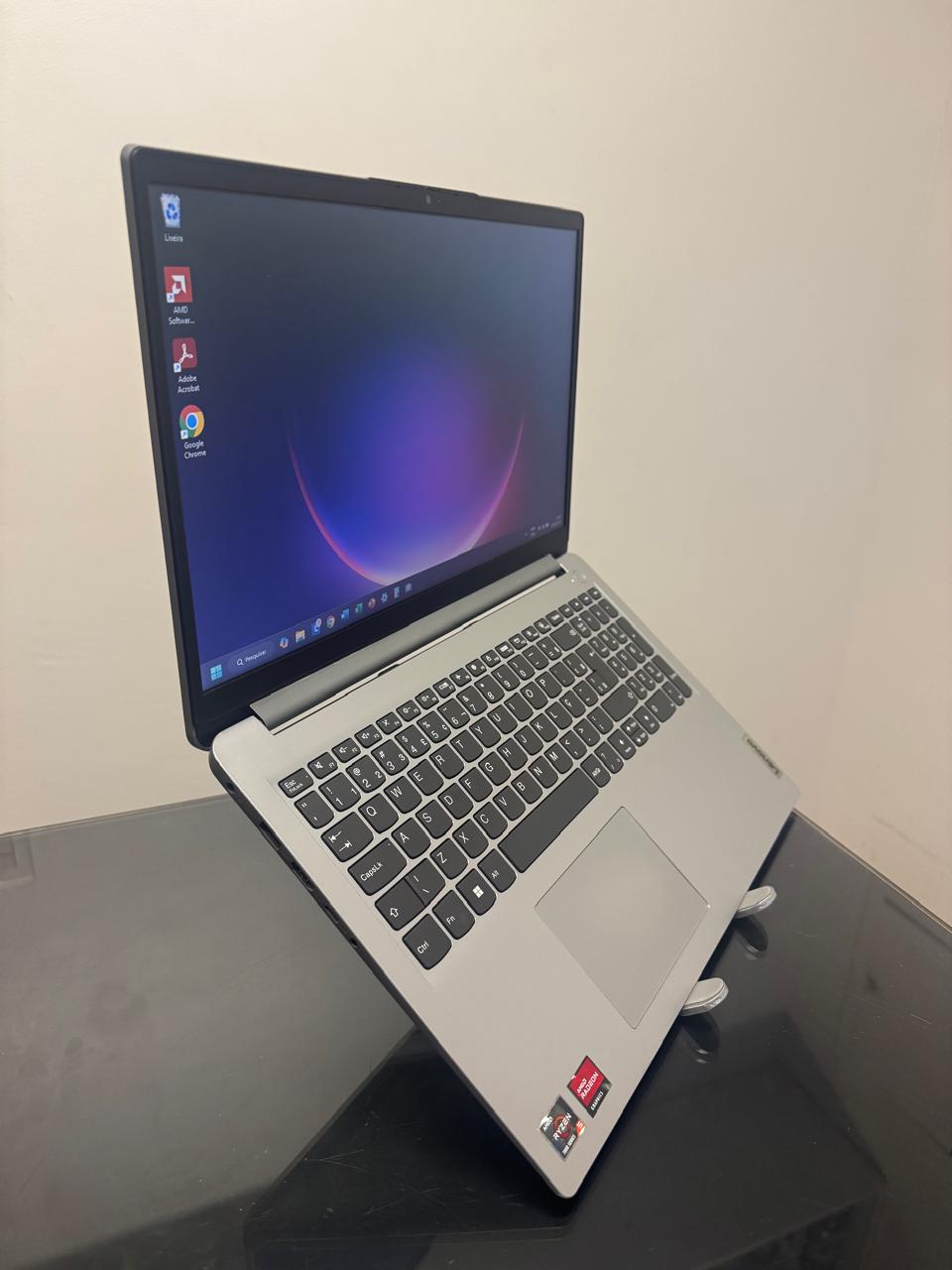 Notebook Lenovo ideapad 1 - Ryzen 7 - 20GB Ram - SSD 512GB Nvme - Amd Radeon 2GB - Imagem 3