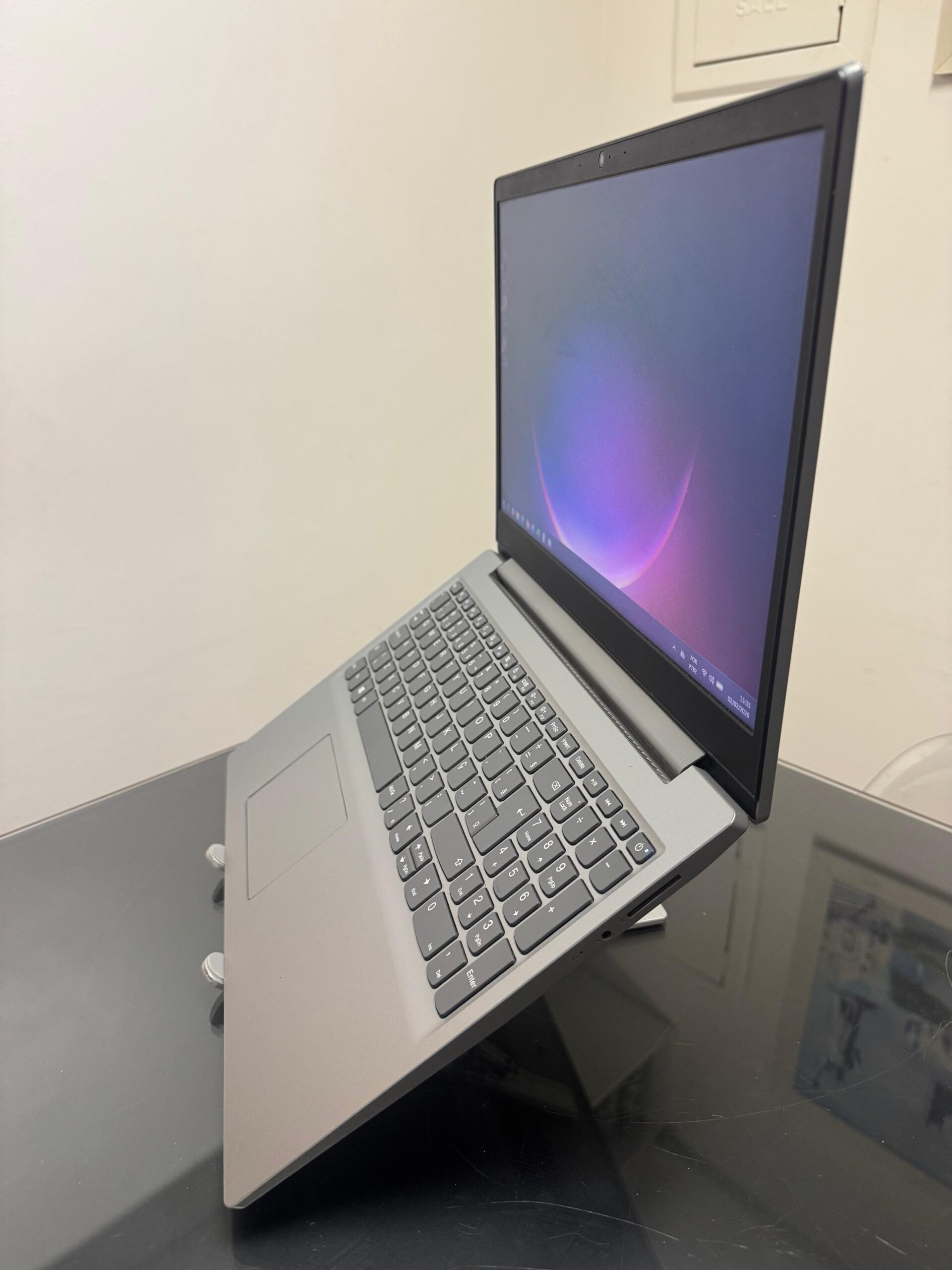 Lenovo - i5-8°Gen - 8GB Ram - SSD 256GB Nvme - Rede 5G - Tela 15.6 - Nvidia MX110-2GB - Imagem 4