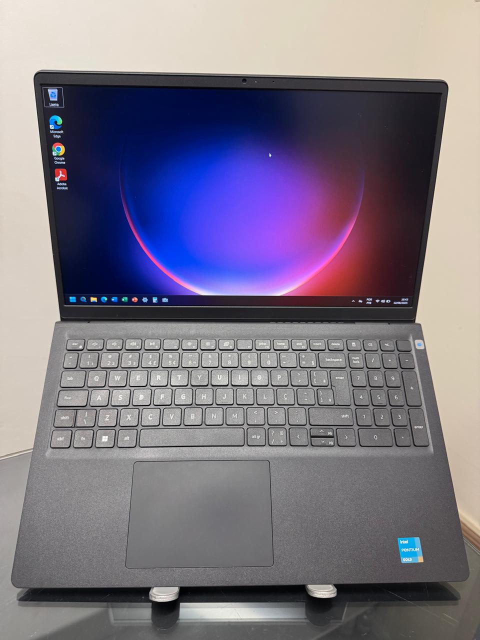 Notebook Dell Pentium Gold - 8GB Ram - SSD 256GB Nvme - Rede 5G - Completo