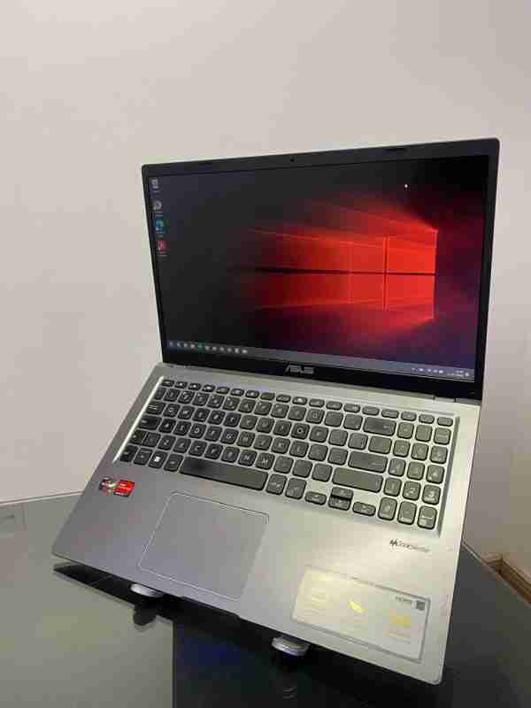 Notebook Lenovo - Ryzen 5 - 12GB Ram - SSD 256Nvme - HD 1 TB - Radeon 2GB Dedicada - Image 2