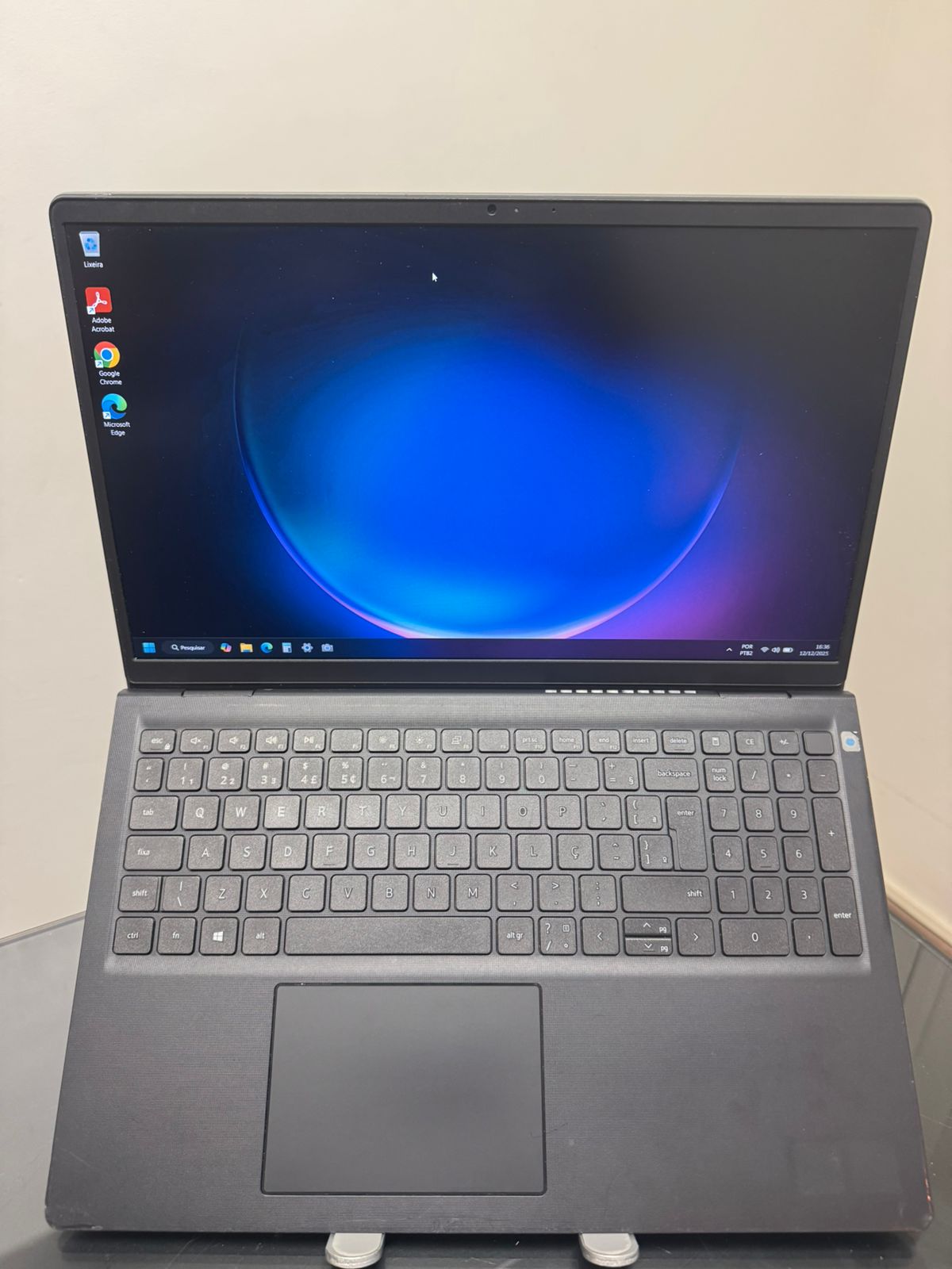 Notebook Dell - i5-11°Geração - 12GB Ram - SSD 256GB Nvme - Biometria - Intel Iris XE - Completo