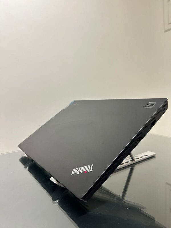 Lenovo Thindpad - i7-11°Gen - 16GB Ram - SSD 512GB Nvme - Rede 5G - Tela 14 - Completo - Image 3