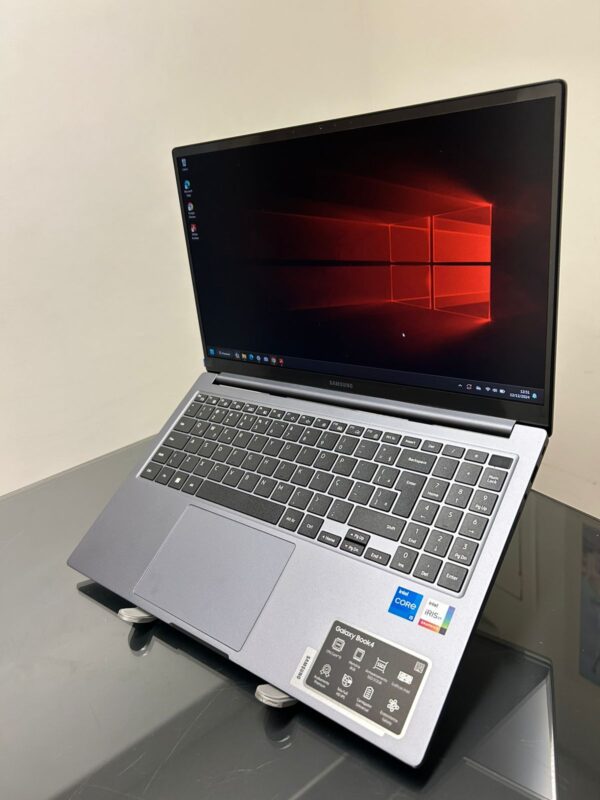 Samsung - Galaxy Book 4 - i5-13°Gen - 16GB Ram - SSD 512GB Nvme - Intel Iris XE - Completo - Image 4