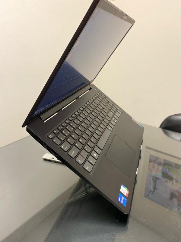 Lenovo v15 - i7-12°Geração - 16GB Ram - SSD 512GB Nvme - Rede 5G - Intel Iris XE - Completo - Image 4