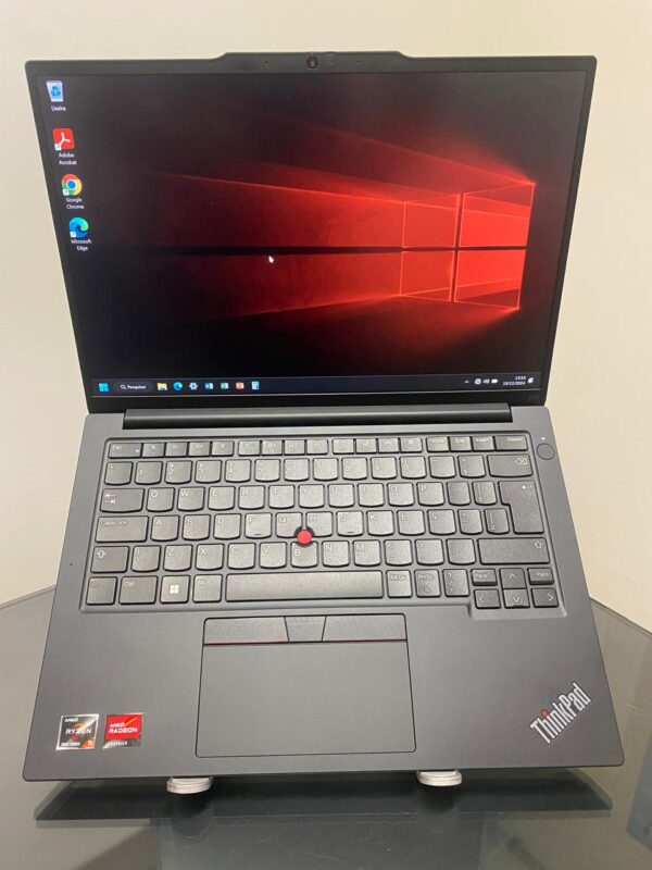 Lenovo - Thinkpad Ryzen 5 - 16GB Ram - SSD 256GB Nvme - Rede 5G - Radeon Graphics