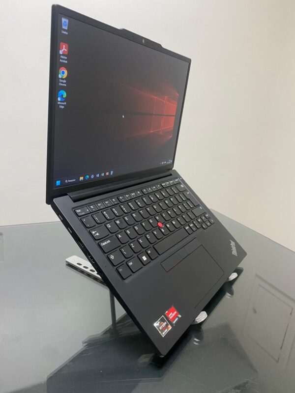 Lenovo - Thinkpad Ryzen 5 - 16GB Ram - SSD 256GB Nvme - Rede 5G - Radeon Graphics - Image 3