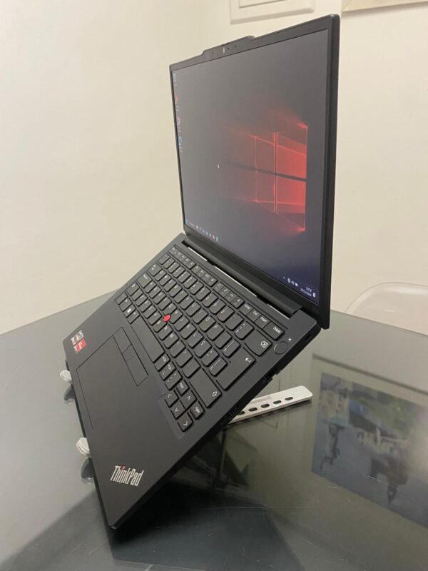 Lenovo - Thinkpad Ryzen 5 - 16GB Ram - SSD 256GB Nvme - Rede 5G - Radeon Graphics - Image 4