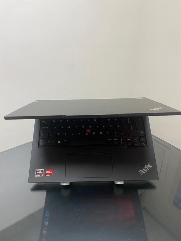 Lenovo - Thinkpad Ryzen 5 - 16GB Ram - SSD 256GB Nvme - Rede 5G - Radeon Graphics - Image 5