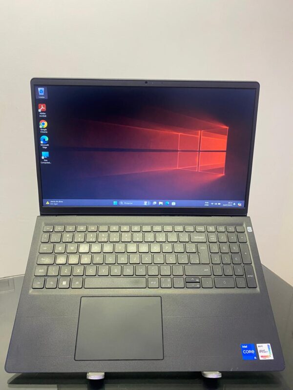 DELL - i5-11° Geração - 8GB Ram - SSD 256GB Nvme - Iris Graphics XE - Completo