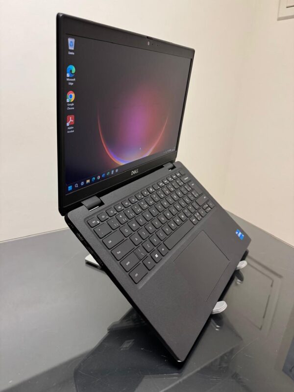 Dell Vostro 3520 - i5-11°Gen - 16GB Ram - SSD 256GB Nvme - Rede 5G - Intel Iris Xe - Completo - Image 5