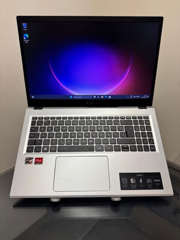 ACER - Ryzen 3 - 8GB Ram - SSD 256GB Nvme - Rede 5G - Amd Radeon Graphics - Completo