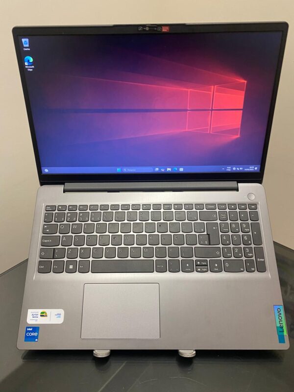 Lenovo Ideapad 3 - i5-11°Geração - 8GB Ram - SSD 256GB Nvme - Tela 15.6 - Completo