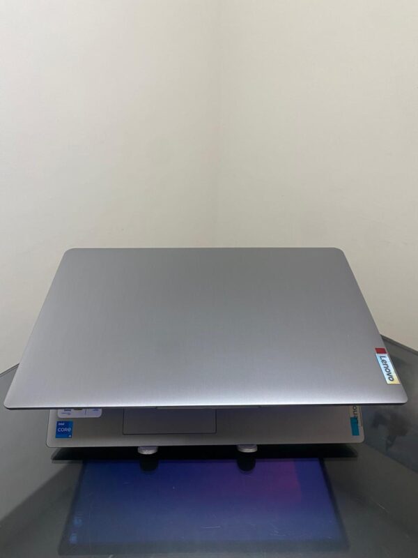 Lenovo Ideapad 3 - i5-11°Geração - 8GB Ram - SSD 256GB Nvme - Tela 15.6 - Completo - Image 3
