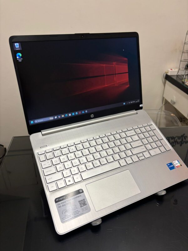 HP - i5-11°Gen - 8GB Ram - SSD 256GB - Rede 5G - Bluetooth - Completo - Image 4