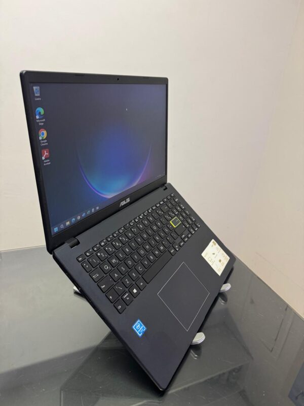 ASUS - Intel 12° Geração - 4GB Ram - SSD 128GB - Rede 5G - Tela 15.6 - Completo - Image 3