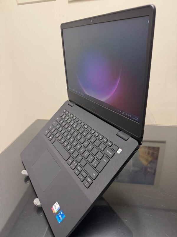 Dell Vostro 3400 - i5-11°Gen - 8GB Ram - SSD 256GB Nvme - Biometria - Intel Iris XE - Completo - Image 4