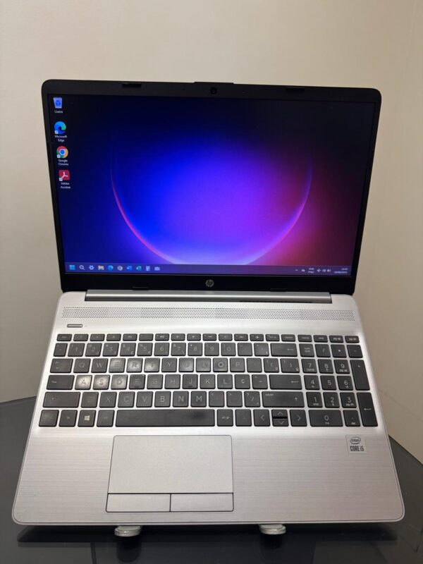 HP - i5-10°Gen - 8GB Ram - SSD 256GB - Rede 5G - Bluetooth - Tela 15.6 - Completo