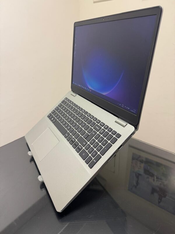 DELL - i5-10°Geração - 12GB Ram - SSD 256GB Nvme - Rede 5G - Completo - Image 3