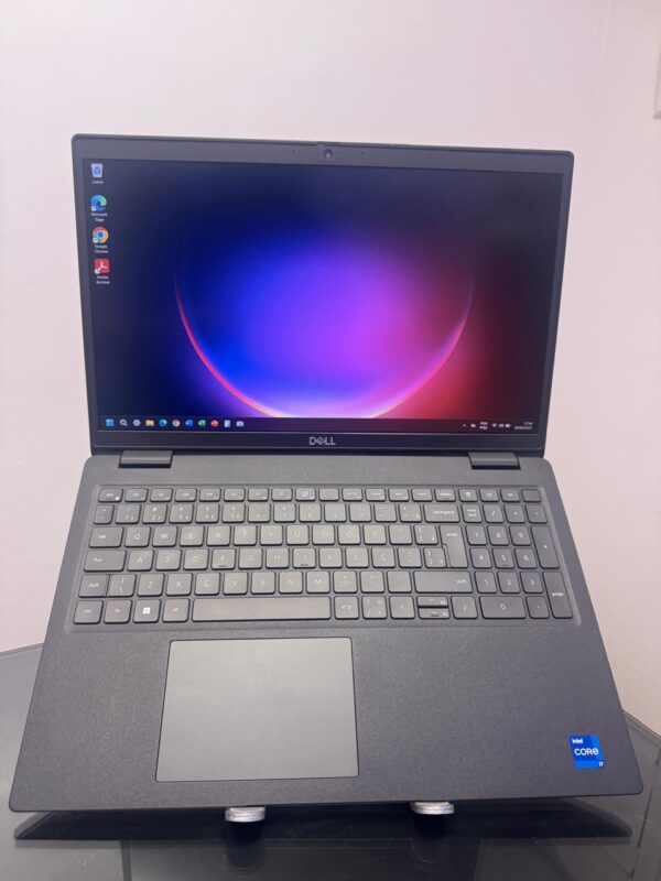 DELL - i7-11°Gen - 20GB Ram - SSD 256GB Nvme - HD 1TB - Intel Iris XE - Completo