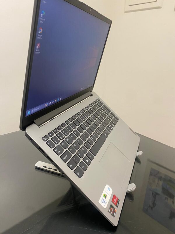 Lenovo Idealpad 1 - Ryzen 5-7520U - 8GB Ram - SSD 256GB - Rede 5G - Radeon 2GB Dedicada - Image 4