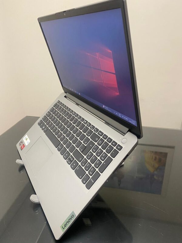 Lenovo Idealpad 1 - Ryzen 5-7520U - 8GB Ram - SSD 256GB - Rede 5G - Radeon 2GB Dedicada - Image 3