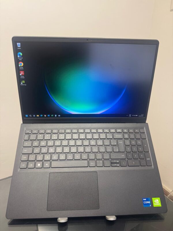 DELL - i7-11°Geração - 16GB Ram - SSD 512GB Nvme - Rede 5G - Nvidia MX350 - Completo