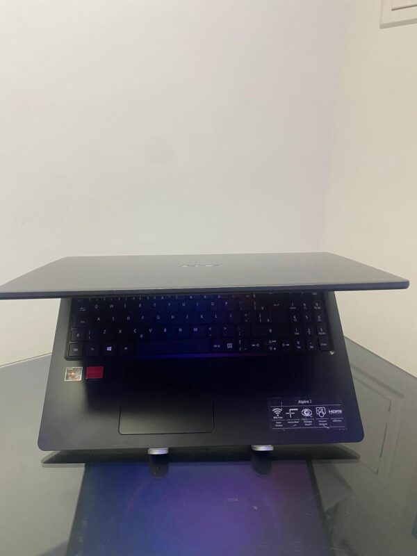 Acer Aspire 3 - Ryzen 7-3700U - 16GB Ram - SSD 256GB Nvme - Radeon 625x-2GB - Completo - Image 4