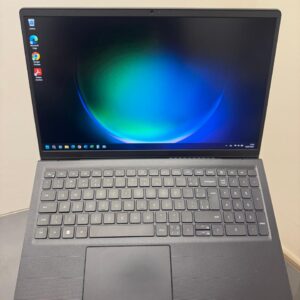 DELL - i7-13°Gen - 20GB Ram - SSD 512GB Nvme - Biometria - Intel Iris XE - Completo