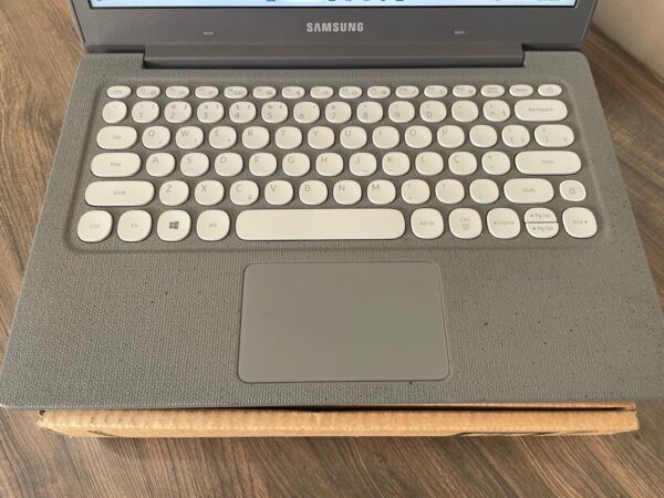 Samsung Flash - Intel Celeron N4000 - 4GB Ram - Nvme 128GB - Rede 5G - Completo - Image 6