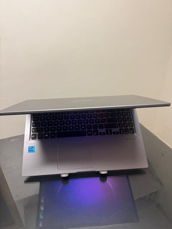 Asus Vivobook - i3-11°Gen - 8GB Ram - SSD 256GB Nvme - Rede 5G - Tela 15.6 - Completo - Image 5