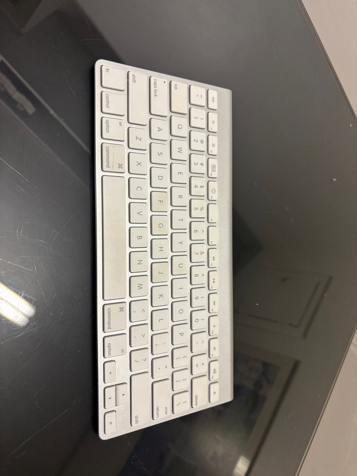 Teclado Sem Fio - Apple Qwerty - a1314 - Wireless - Image 4