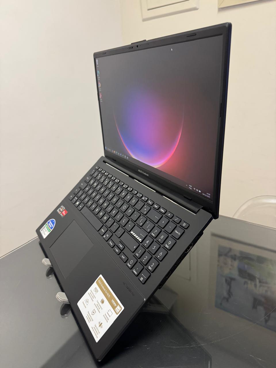 ASUS - Ryzen 5-7520U - 8GB Ram DDR5 - SSD 512GB Nvme - Rede 5G - Amd Radeon Graphics - Imagem 4