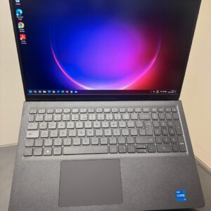 Dell Inspiron 15-3530 - i5-13°Gen - 8GB Ram - SSD 512GB Nvme - Tela 120Hz - Completo