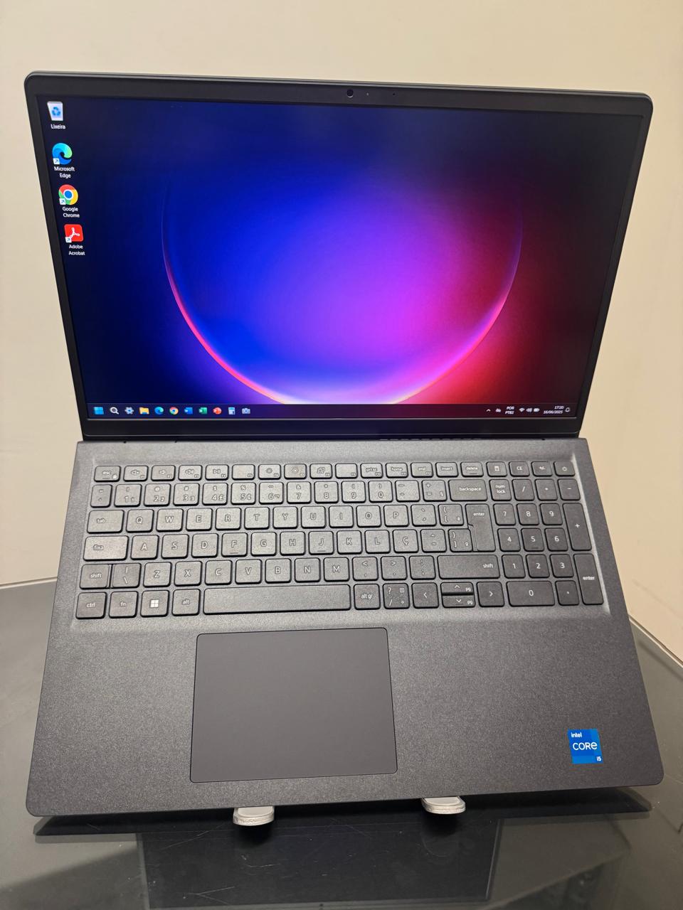 Dell Inspiron 15-3530 - i5-13°Gen - 8GB Ram - SSD 512GB Nvme - Tela 120Hz - Completo