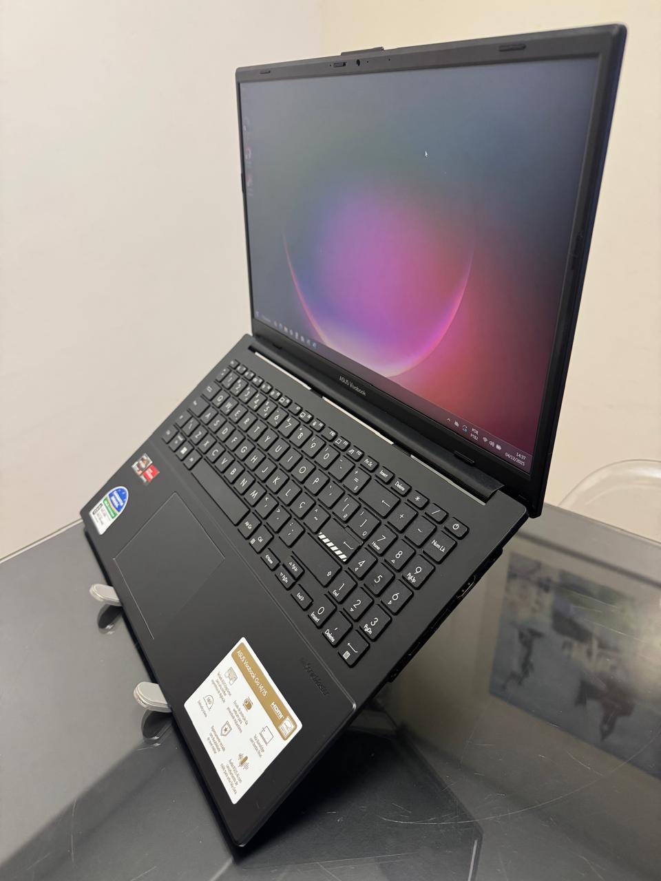 Asus - Ryzen 3 Serie 7 - 4GB Ram DDR5 - SSD 256GB Nvme - Rede 5G - Amd Radeon - Completo - Imagem 4