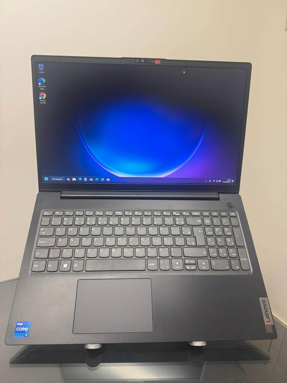 Notebook Lenovo V15 - i7-11°Gen - 16GB Ram - SSD 512GB Nvme - Rede 5G - Nvidia MX350-2GB