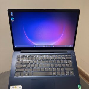 Lenovo Idealpad 1 - i5-12°Geração - 8GB Ram - SSD 256GB Nvme - Intel Iris Xe - Completo - 14P