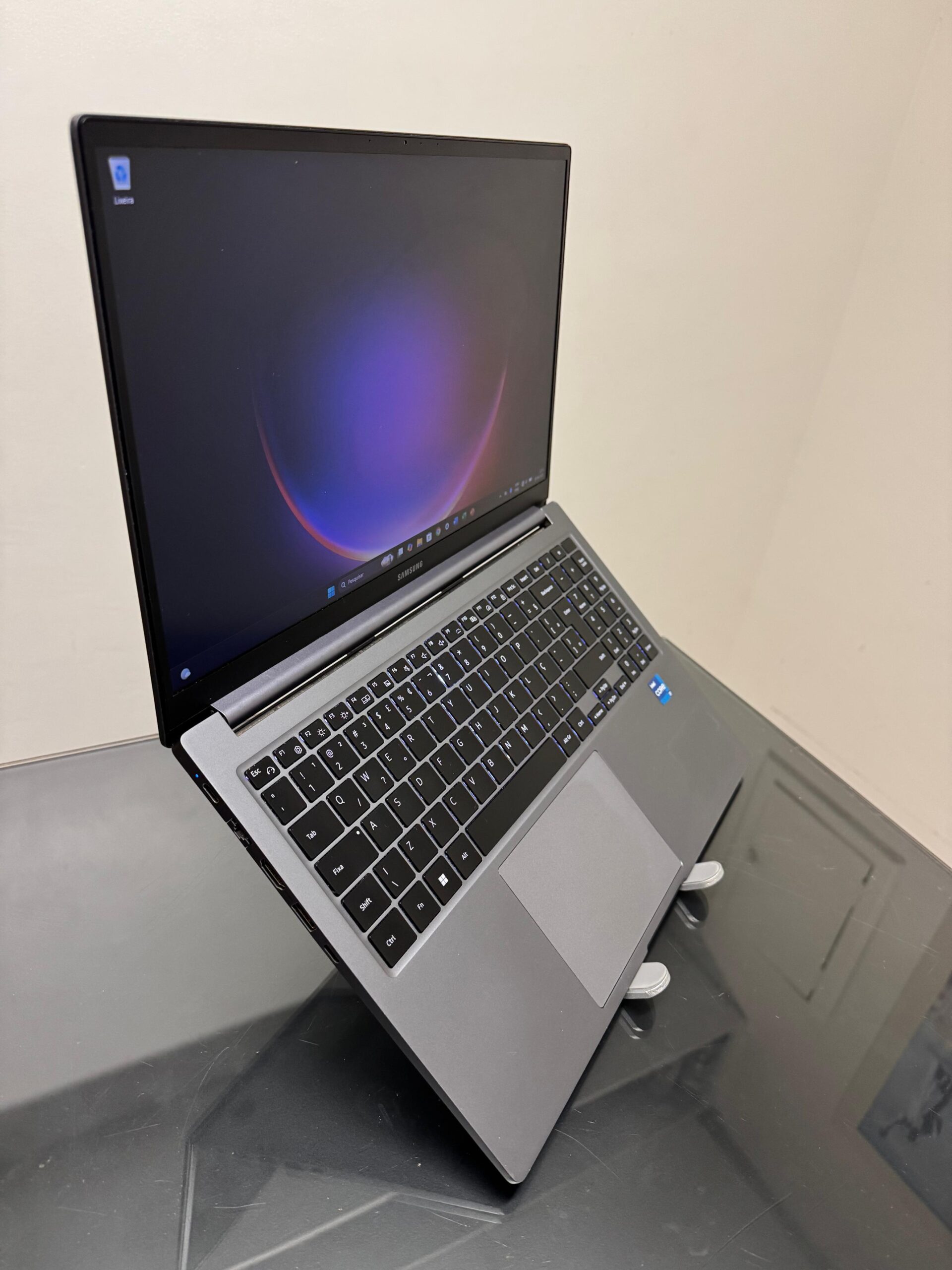 Notebook Samsung Book 4 - Core i7 13º Gen - 16 RAM GB - SSD 512 NVME - 15P - Imagem 2