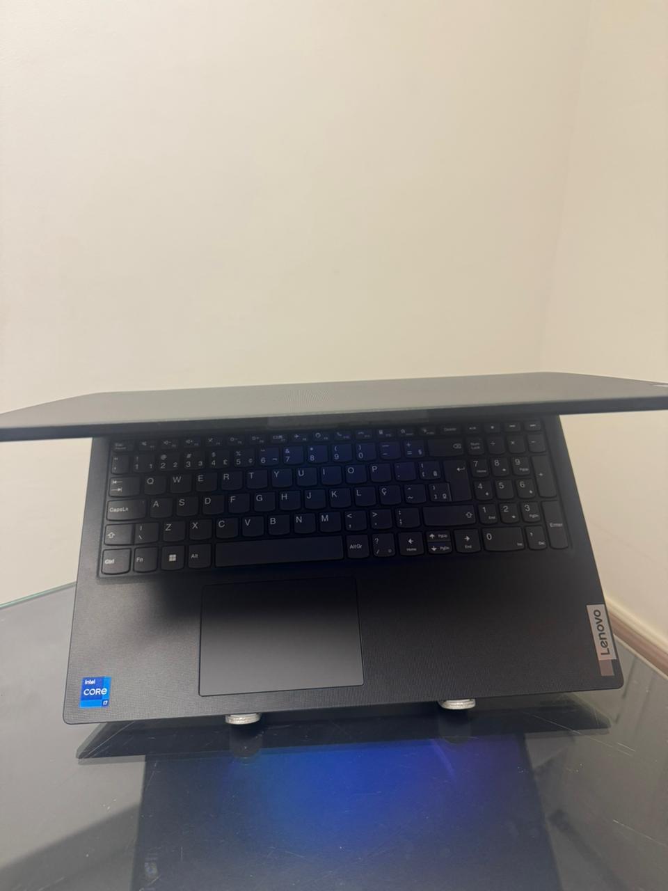 Notebook Lenovo V15 - i7-13°Gen - 16GB Ram - SSD 512GB Nvme - Tela full HD -15P- Completo - Imagem 5
