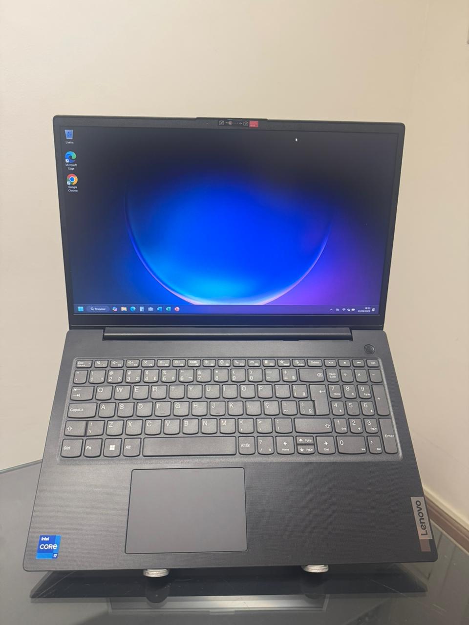 Notebook Lenovo V15 - i7-13°Gen - 16GB Ram - SSD 512GB Nvme - Tela full HD -15P- Completo