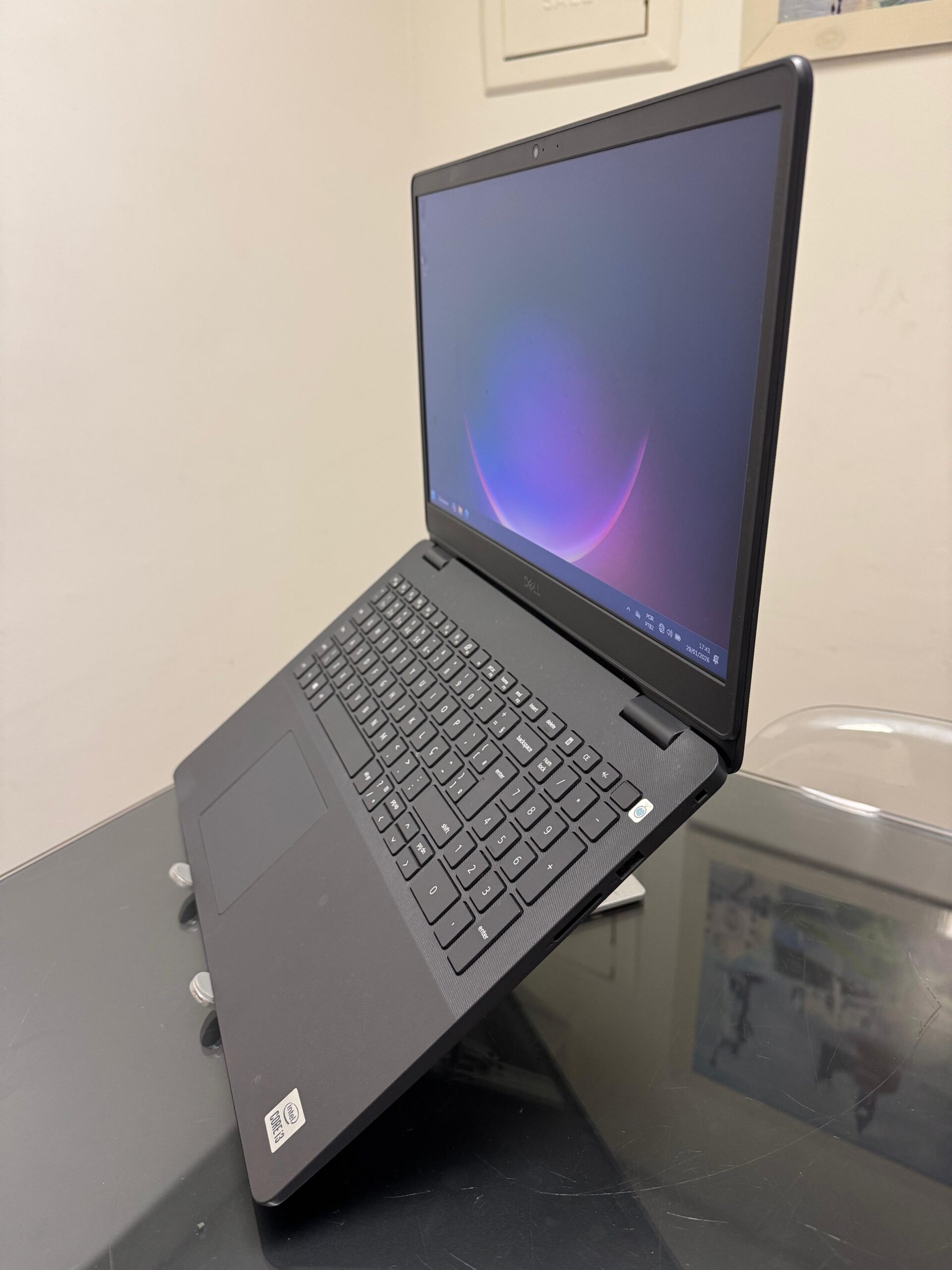 Notebook Dell VOSTRO - i3 - 10º - SSD256 GB NVme - 8GB Ram - 15P - Imagem 3