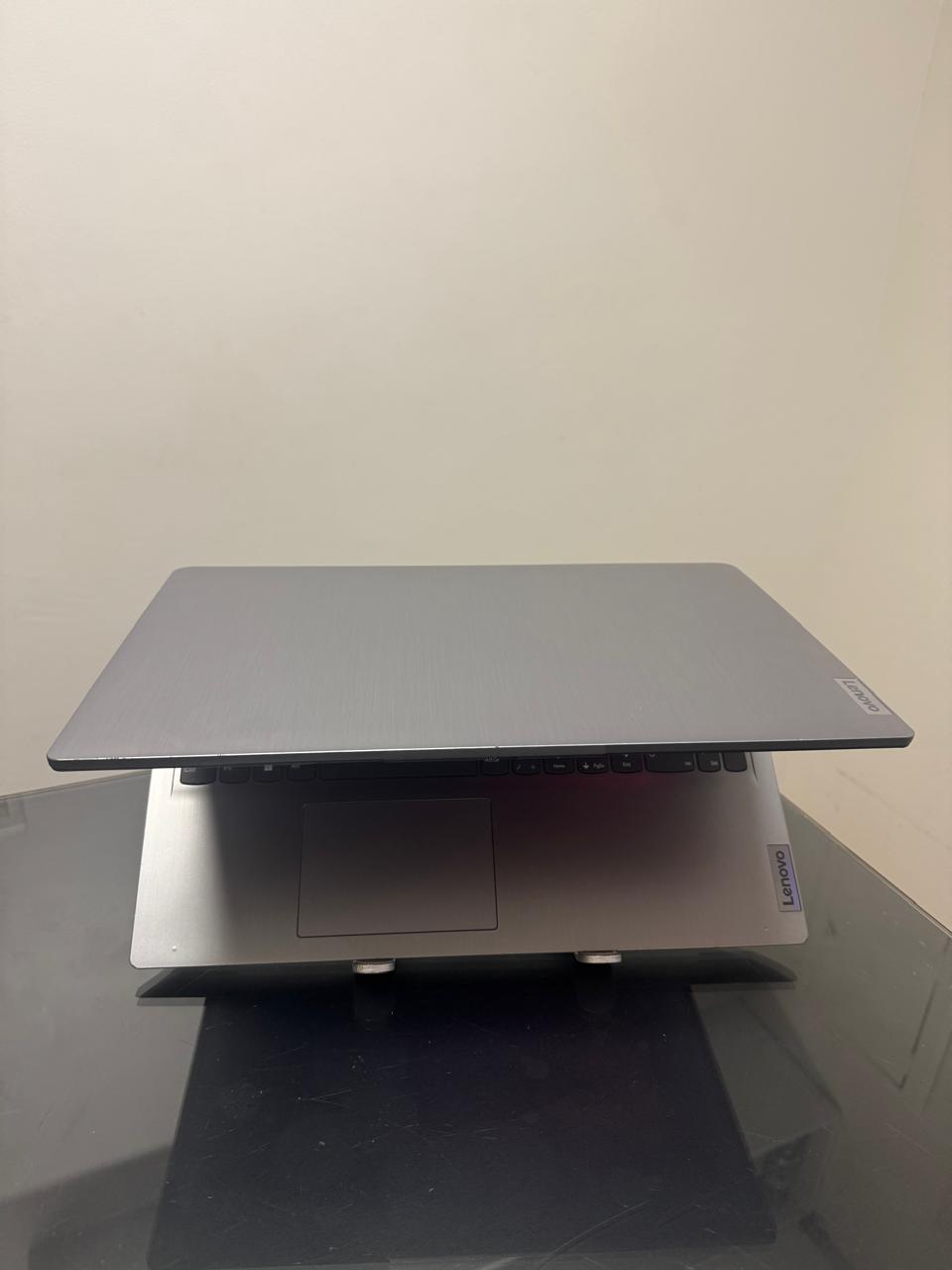 Notebook Lenovo 3i - i3-11°Geração - RAM 8GB DDR4 - SSD 256GB Nvme -15 POLEGADAS- Rede 5G - Completo - Imagem 4