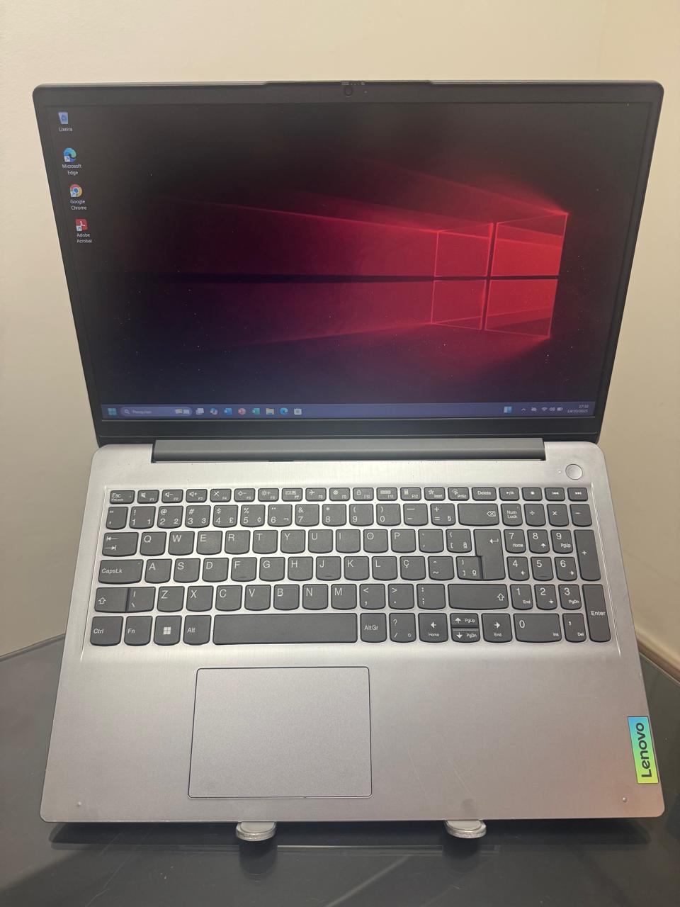 Notebook Lenovo 3i - i3-11°Geração - RAM 8GB DDR4 - SSD 256GB Nvme -15 POLEGADAS- Rede 5G - Completo