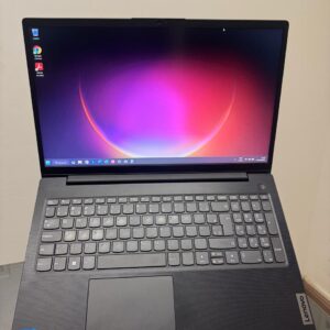 Notebook Lenovo V15 - i5 12º Gen -12GB Ram - SSD 512 GB NVme- Intel iris Xe- 15 polegadas