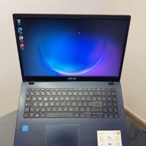Notebook ASUS -  Intel Celeron 11º -  RAM 4GB DDR4 - SDD 256 GB -  15 POLEGADAS - completo