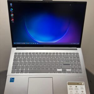 Notebook ASUS VivoBook - i3-12º geração - 4GB RAM - SSD 256GB NVme - 15Polegadas - Completo