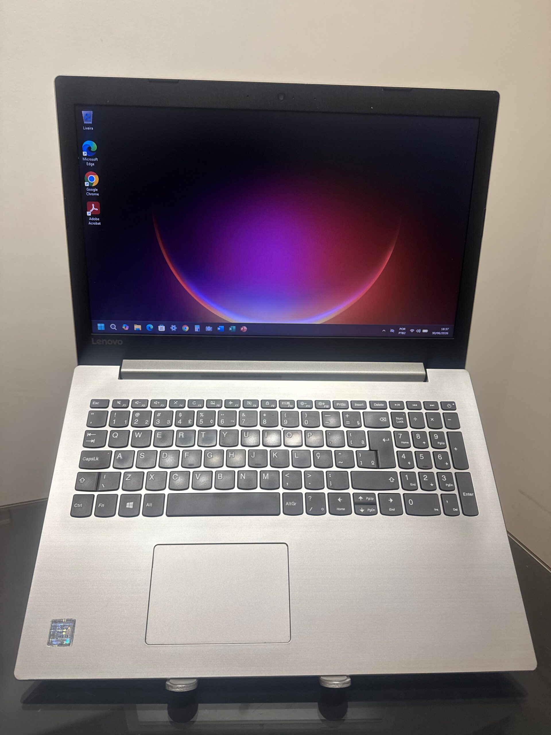 Notebook Lenovo Ideapad - i3-7°Geração - RAM 8GB DDR4 - SSD 120 GB Armazenamento - Rede 5G - 15P- Completo