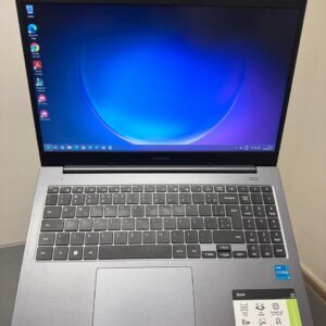 Notebook Samsung Ebook - i3-11°Geração - 8GB Ram DDR4- SSD 256GB Nvme - Rede 5G - 15,6 POLEGADAS -Completo