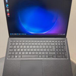Notebook Dell Inspiron 15 - i3-12°Geração - 8GB Ram - SSD 256GB Nvme - Tela 120hz - Rede 5G -15 P- Completo -