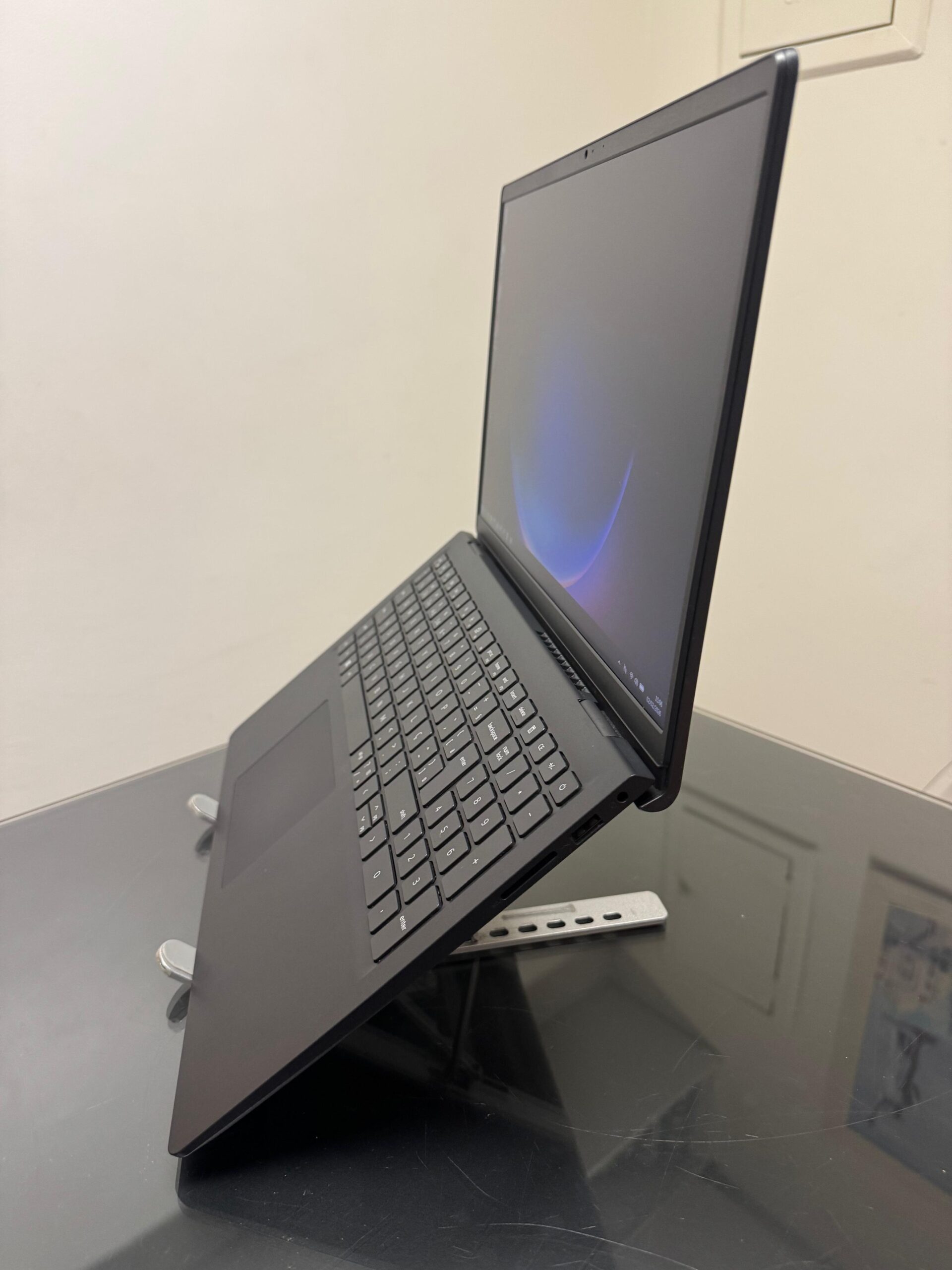 Notebook Dell Inspiron 15 - i3-12°Geração - 8GB Ram - SSD 256GB Nvme - Tela 120hz - Rede 5G -15 P- Completo - - Imagem 3